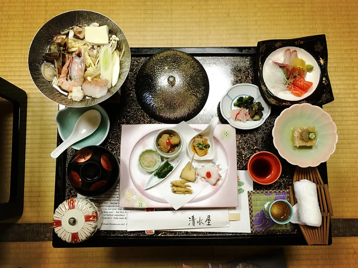 Ryokan Dinner or Town Dining: The Final Call in Noboribetsu