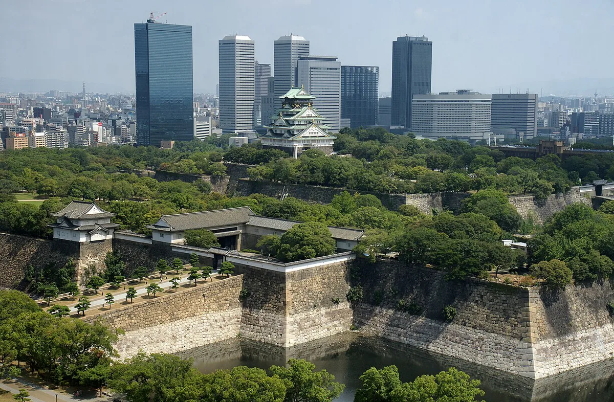 Midosuji Avenue illumination in autumn, Osaka, Japan — 1