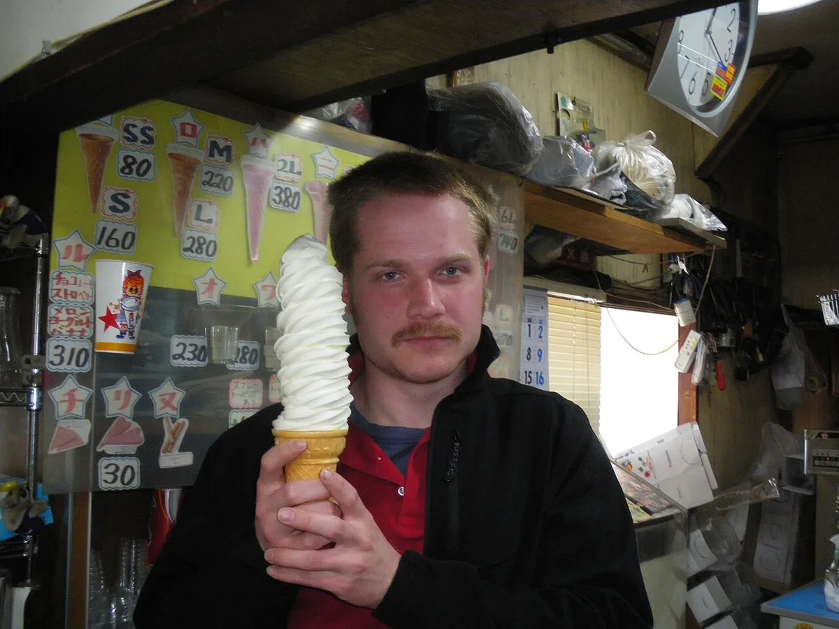 Hokkaido milk soft serve ice cream stand in Otaru, Japan — 2