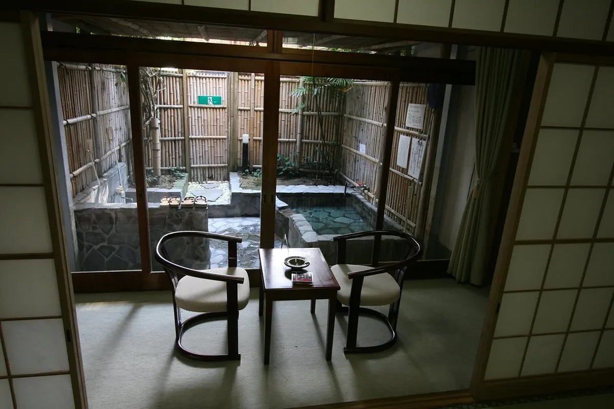 What Makes Shirahama Ryokan Dinner and Kaiseki Different