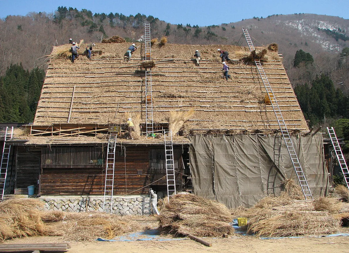 Traditional gassho-zukuri farmhouse restaurant table with Hida beef and local dishes in Shirakawa-go, Japan — 1