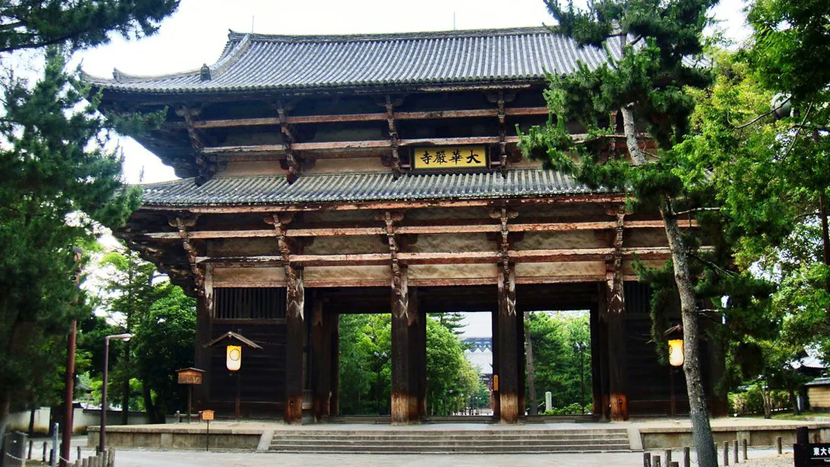 Todai-ji Nandaimon gate with towering wooden Nio guardian statues at the entrance in Nara, Japan