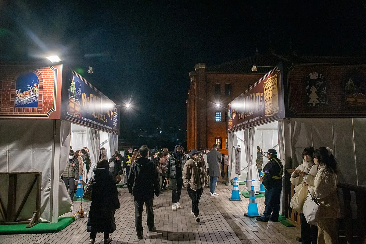 Winter illuminations at the Yokohama Red Brick Warehouse Christmas Market, Japan — 2