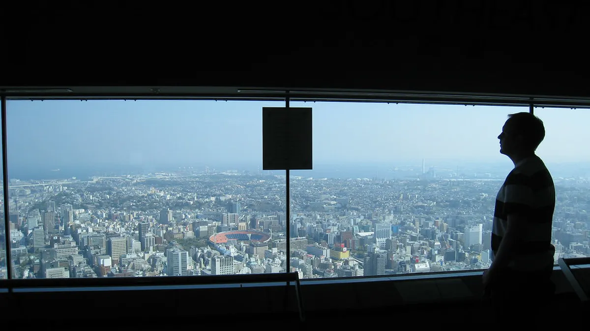 When to Go: Crowd Strategy for the Plaza in Yokohama